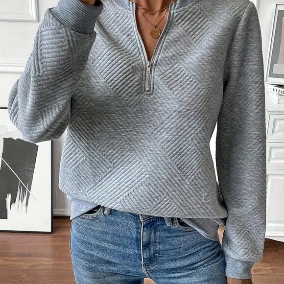 ✨NWT Boutique Quarter Zip Textured Long Sleeve Sweatshirt - Picture 2 of 15